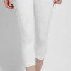 Lyssé White Denim Capri Lysse