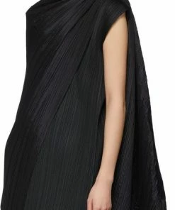 Pleats Please Basic Madame T Accessories