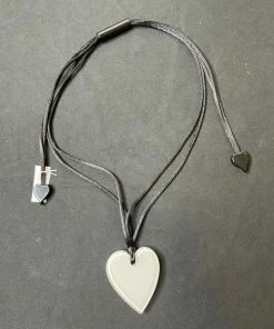 Zsiska Accessories Small Heart Necklace