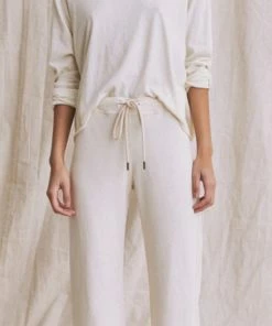 THE GREAT Tops The Long Sleeve Crop Tee