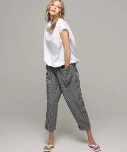 Ozai N Ku White Top Tops