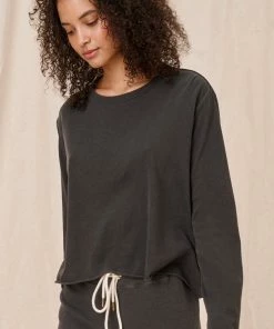 THE GREAT Tops The Long Sleeve Crop Tee