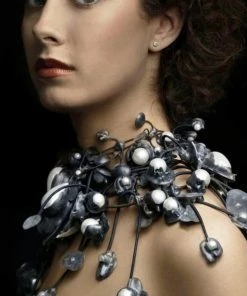 Annemieke Broenink Big Pearl Necklace Accessories