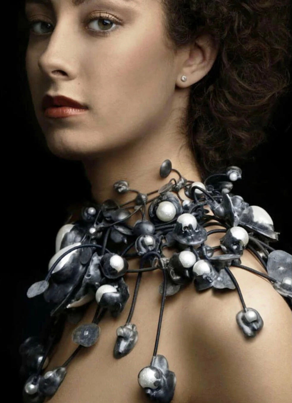 Annemieke Broenink Big Pearl Necklace Accessories 1 Annemieke Broenink Big Pearl Necklace Accessories