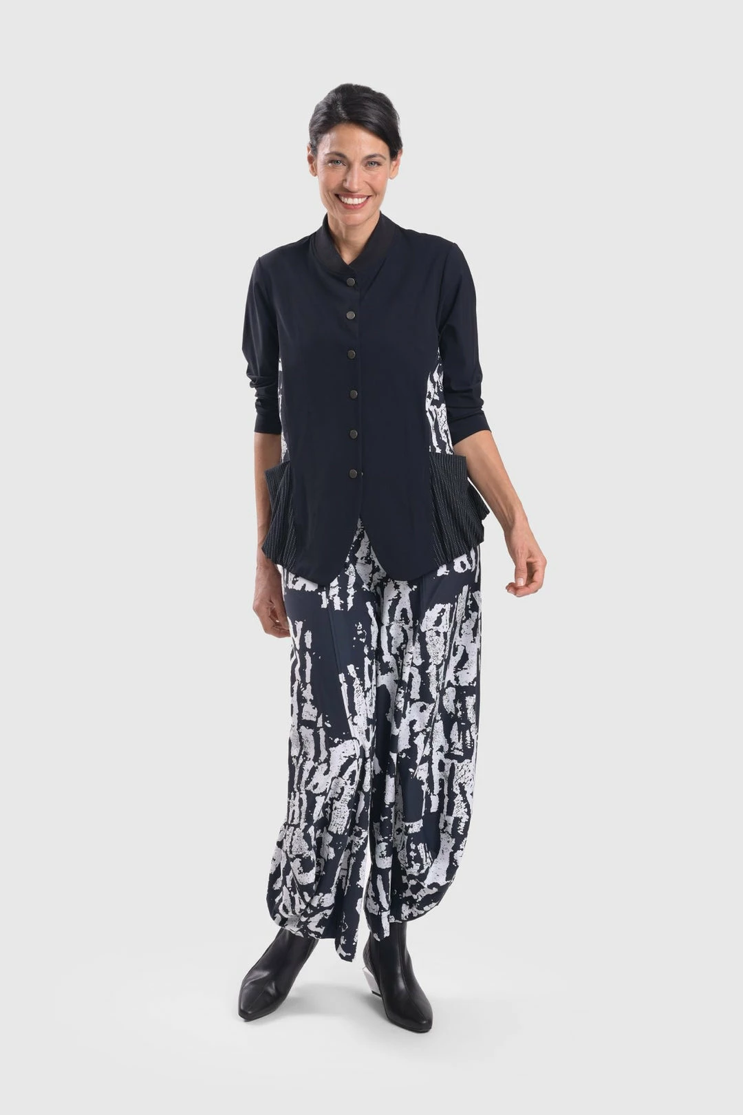 ALEMBIKA Tekbika Graffiti Jacket Jackets 2 ALEMBIKA Tekbika Graffiti Jacket Jackets