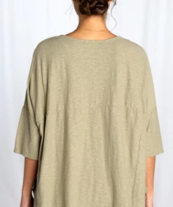 CUT LOOSE One Size Tee Tops