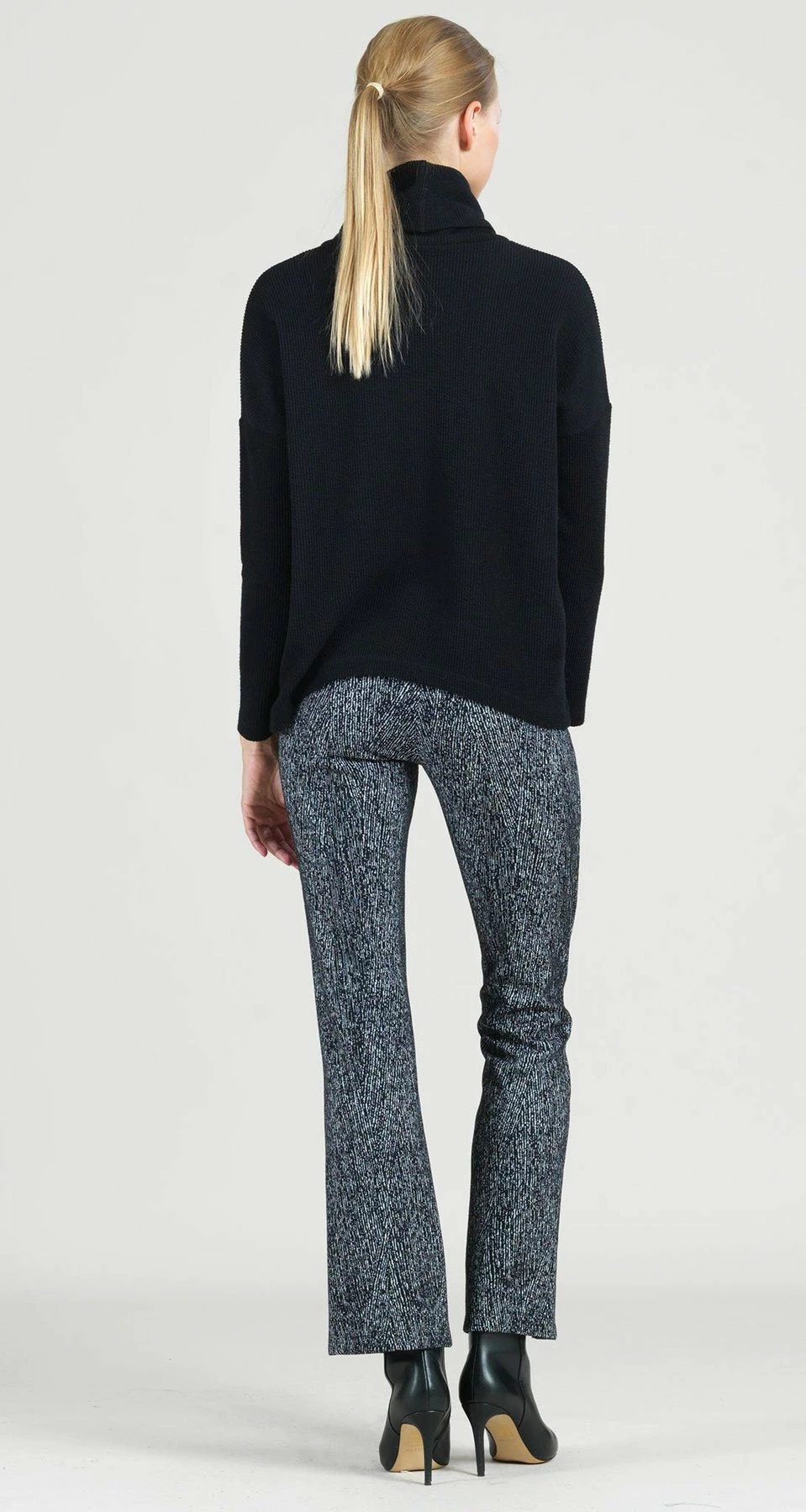 CLARA S. Tops Soft Ribbed Turtleneck To W/Tipped Hem 2 CLARA S. Tops Soft Ribbed Turtleneck To W/Tipped Hem