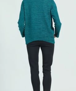 CLARA S. Ribbed Soft Turtleneck Sweater W/Ribbed Hem