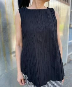 Ozai N Ku Black Crinkle Tank