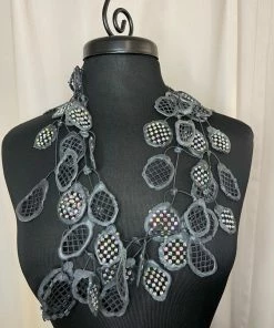 Annemieke Broenink Mesh Crystals Necklace