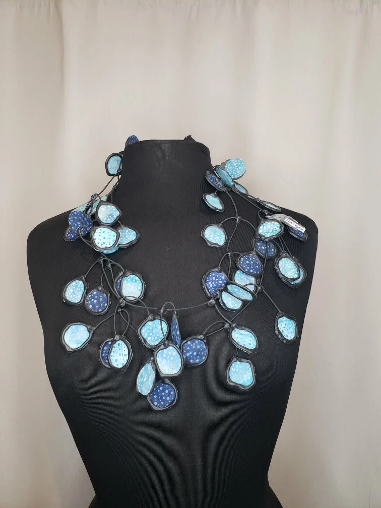 Annemieke Broenink Batik Necklace Accessories 17 Annemieke Broenink Batik Necklace Accessories