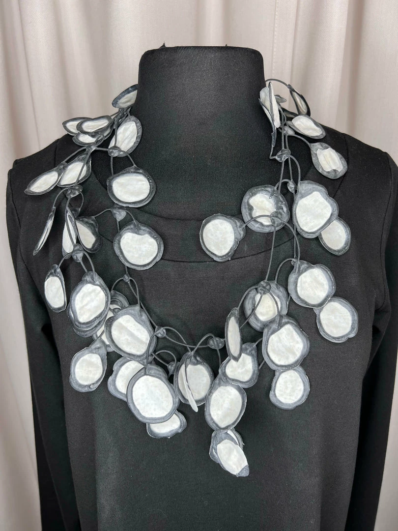 Annemieke Broenink Batik Necklace Accessories 7 Annemieke Broenink Batik Necklace Accessories