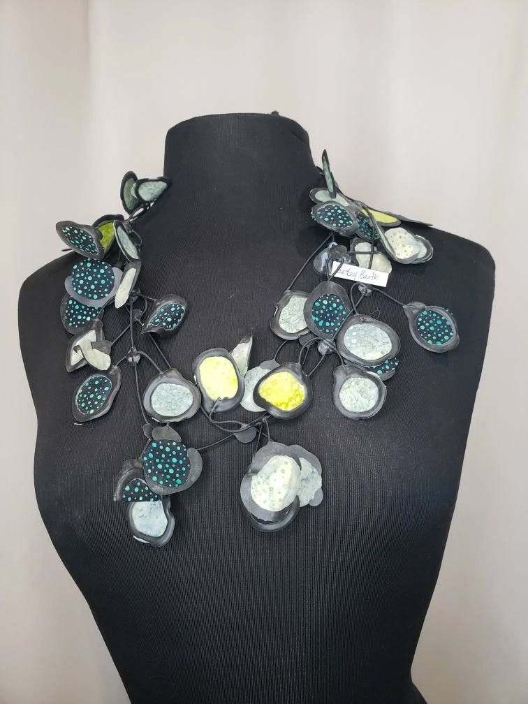 Annemieke Broenink Batik Necklace Accessories 18 Annemieke Broenink Batik Necklace Accessories