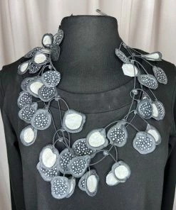 Annemieke Broenink Batik Necklace Accessories 27 Annemieke Broenink Batik Necklace Accessories