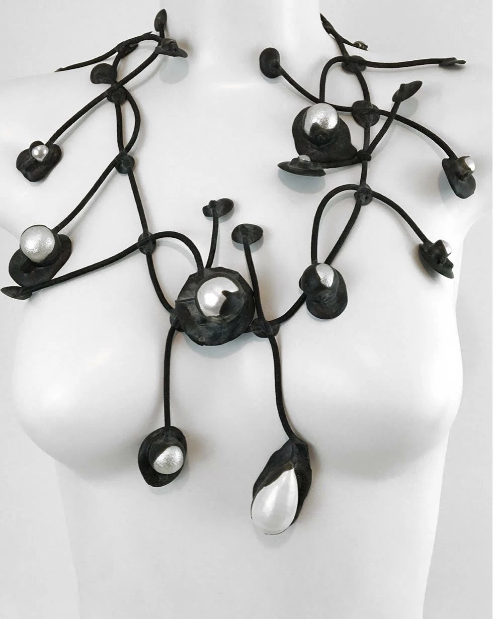 Annemieke Broenink Big Pearl Necklace Accessories 4 Annemieke Broenink Big Pearl Necklace Accessories